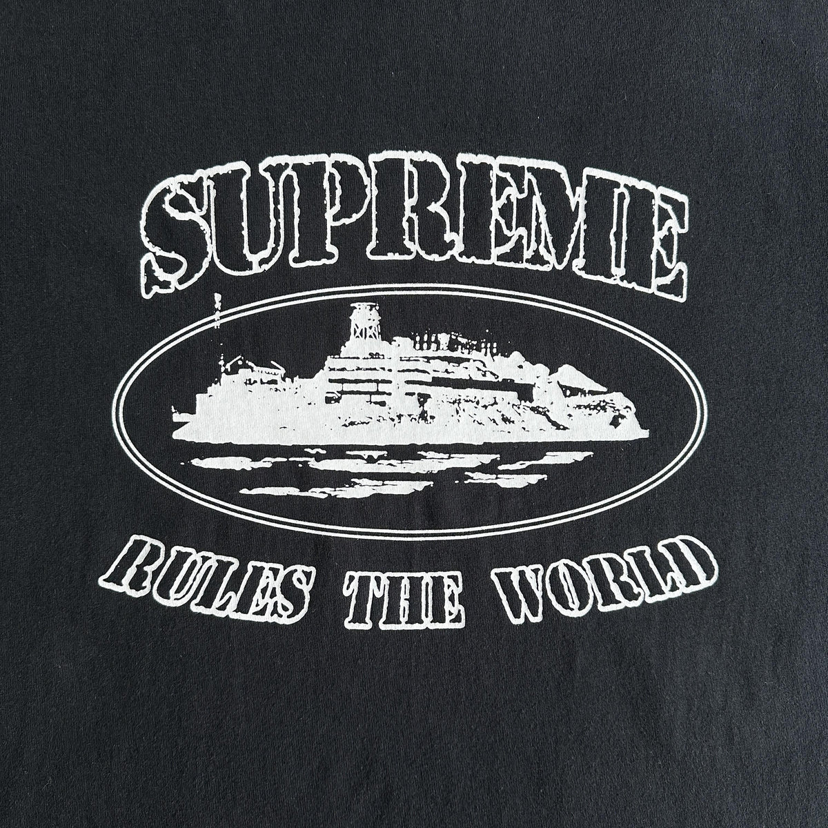 Camiseta Corteiz x Supreme