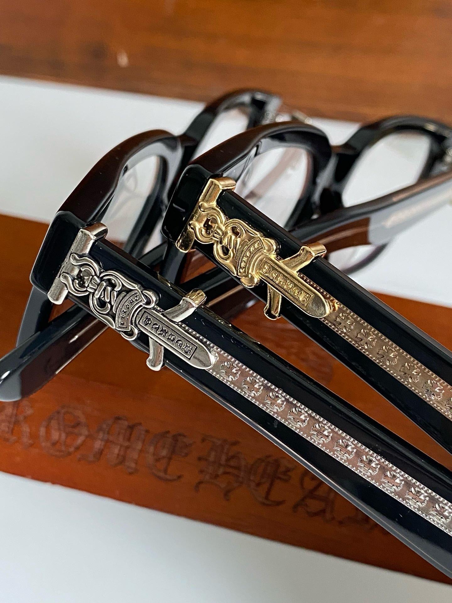 Lunettes Chrome Hearts