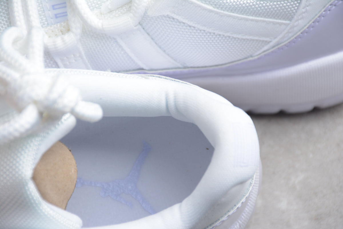 Air Jordan 11 Low "Pure Violet"