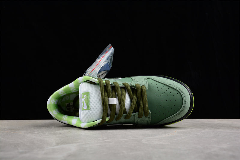 Nike SB Dunk Low Green Lobster