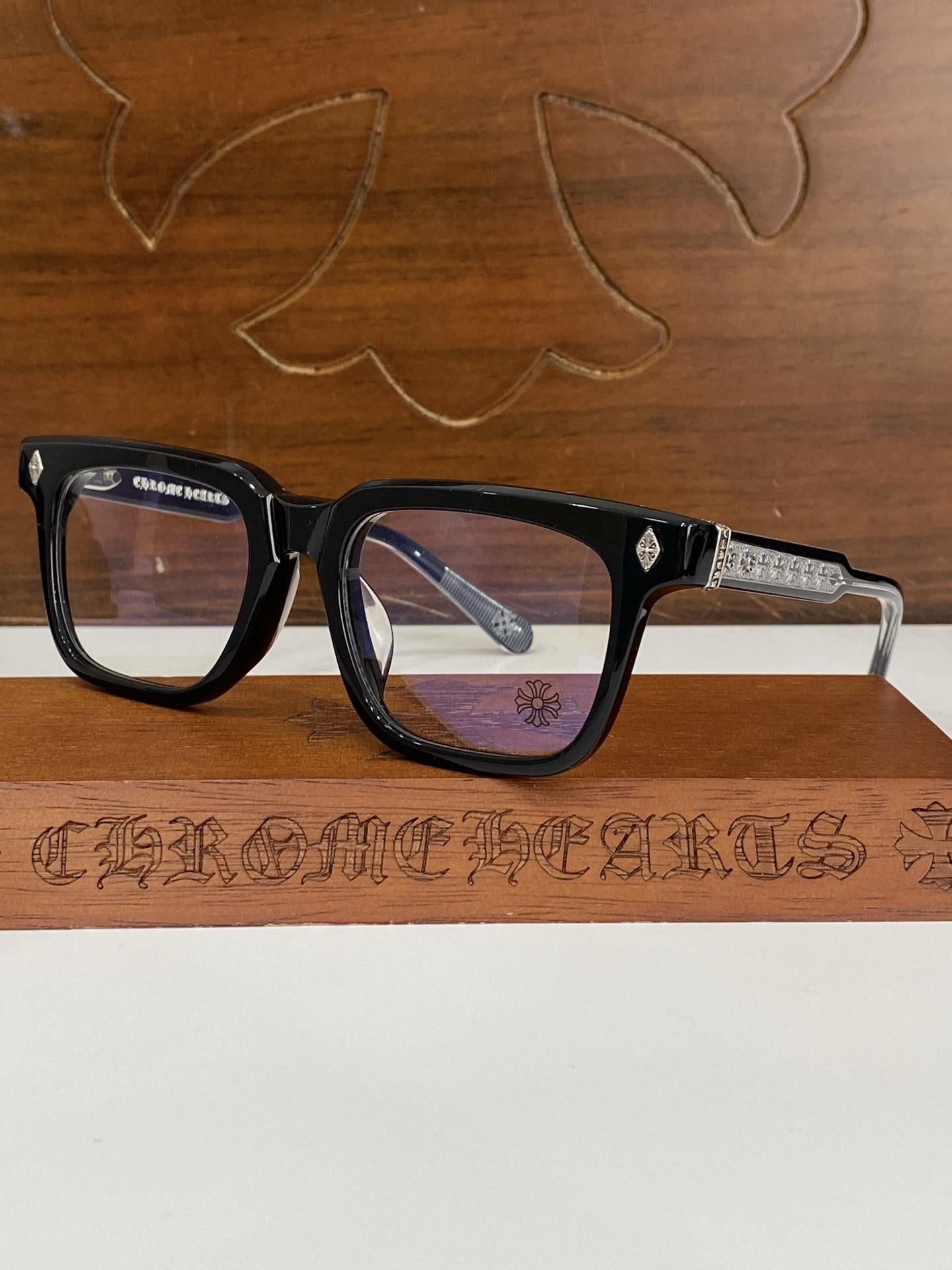 Lunettes Chrome Hearts