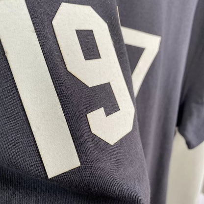 Camiseta FOG X Essentials 1977