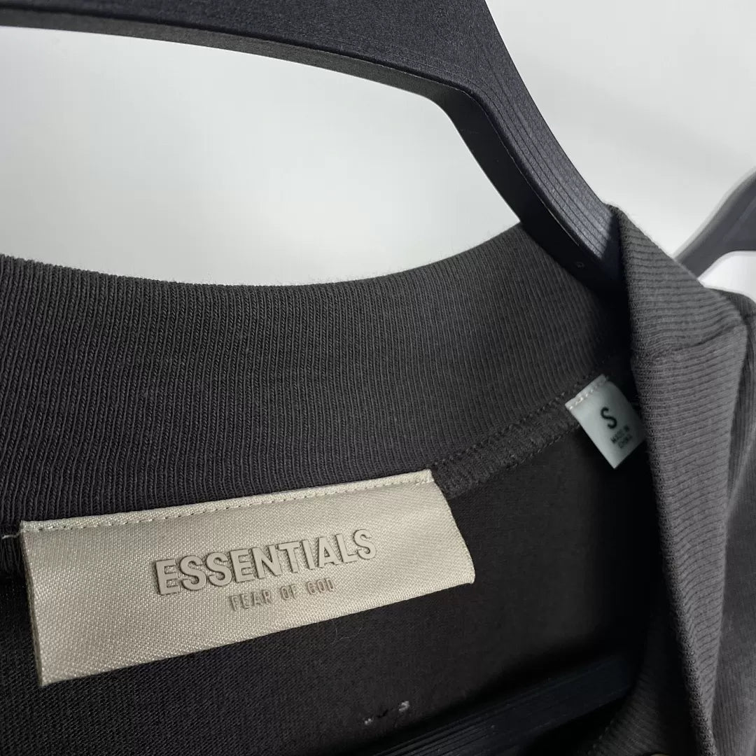 Camiseta FOG X Essentials 1977
