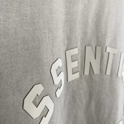 Camiseta y pantalones cortos FOG x Essentials 23SS