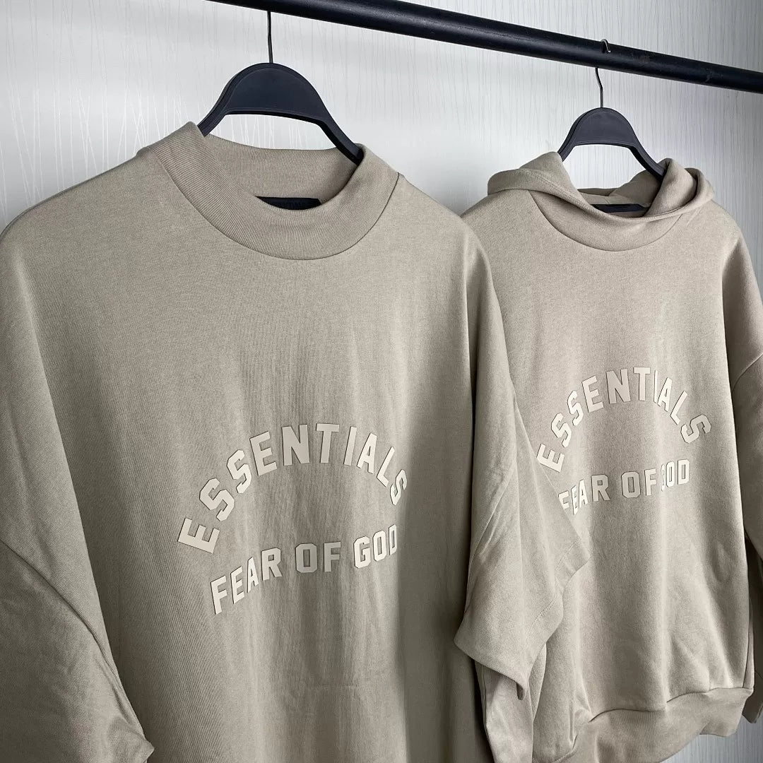 Camiseta y pantalones cortos FOG x Essentials 23SS