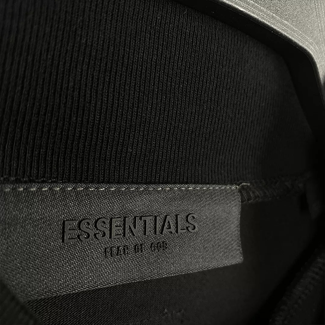 Camiseta y pantalones cortos FOG x Essentials 23SS