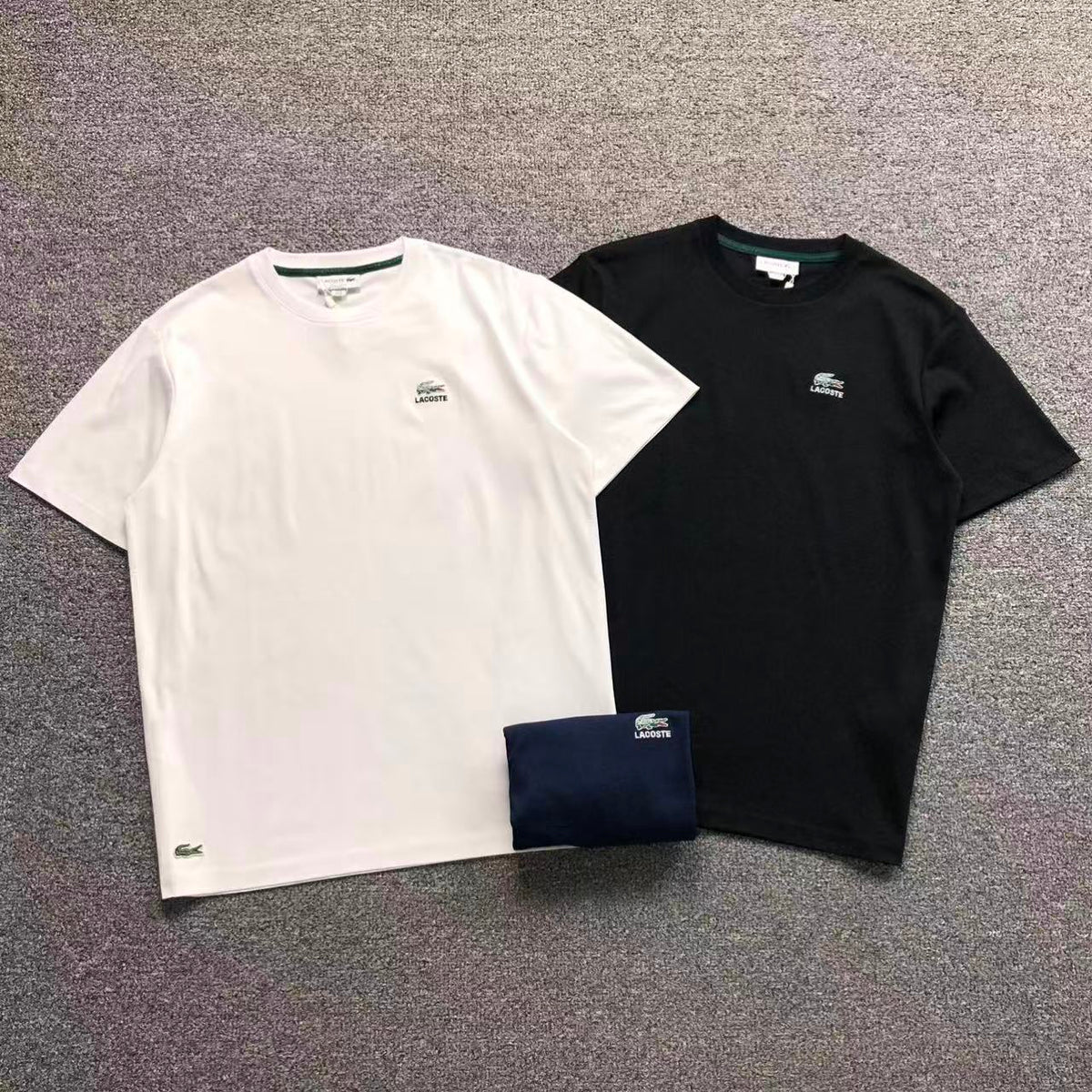 Klassisches T-Shirt