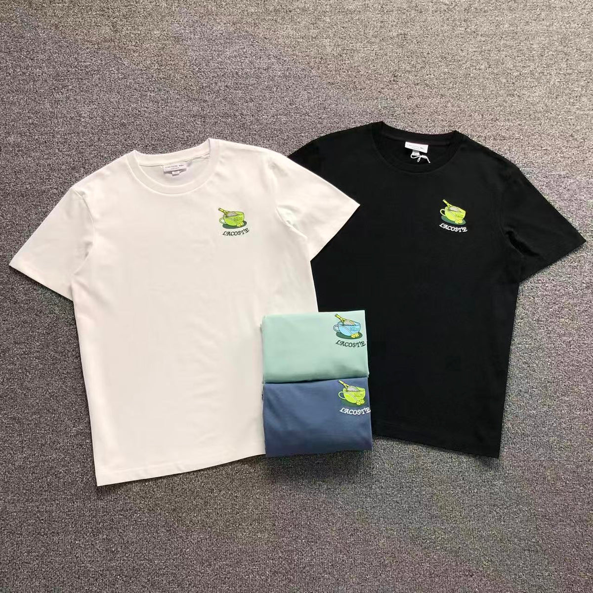 Klassisches T-Shirt