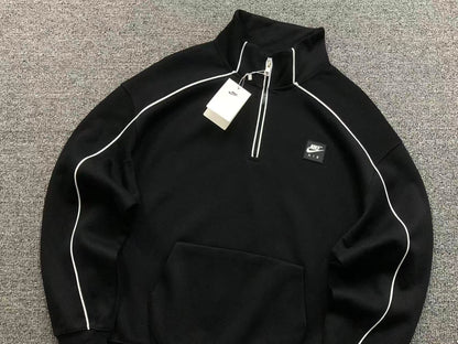 N1K Kapuzenpullover