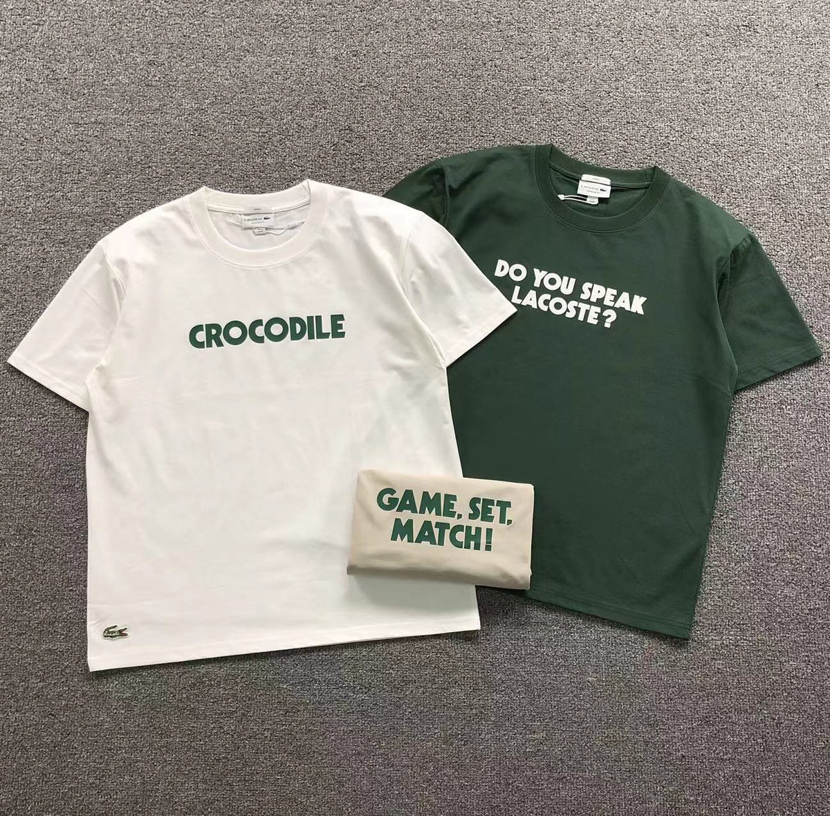 Klassisches T-Shirt