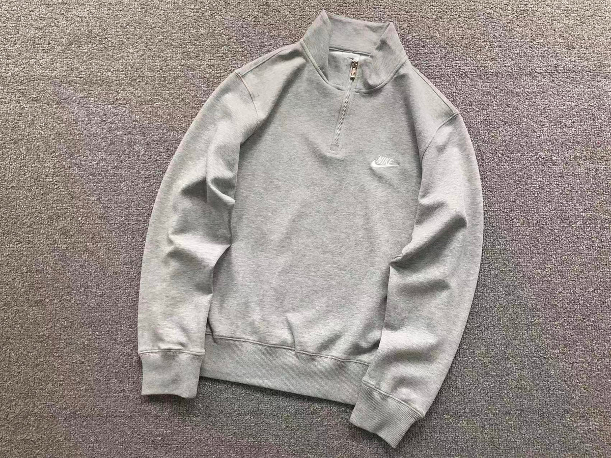 N1K Kapuzenpullover