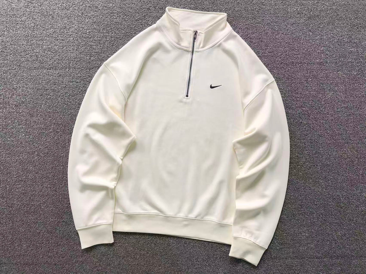 N1K Kapuzenpullover