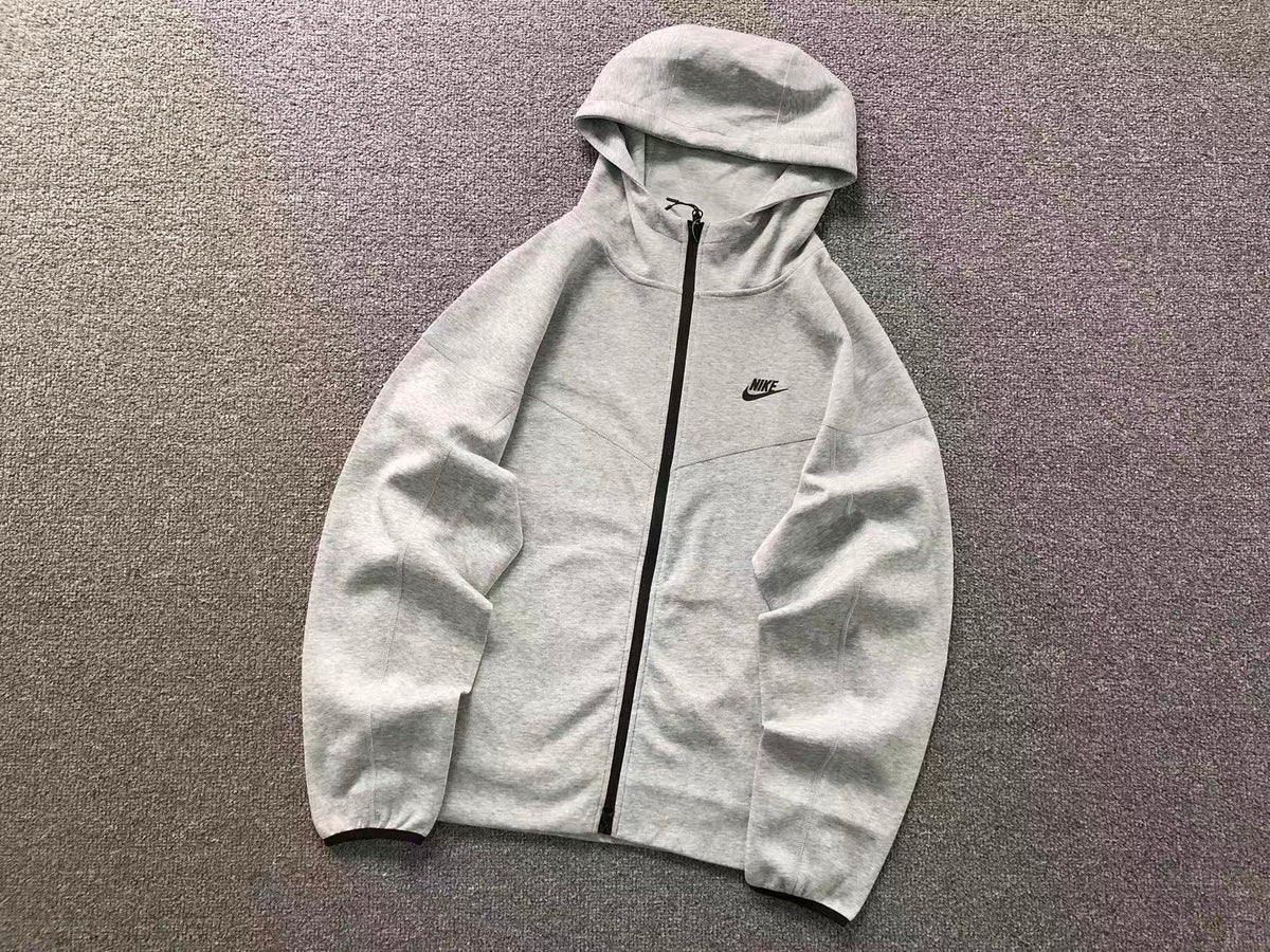 N1K Kapuzenpullover
