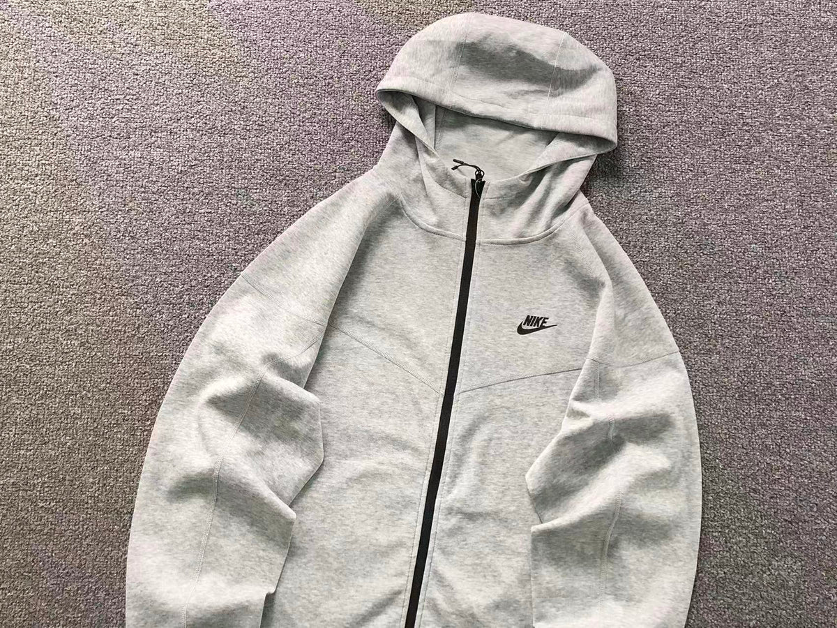 N1K Kapuzenpullover