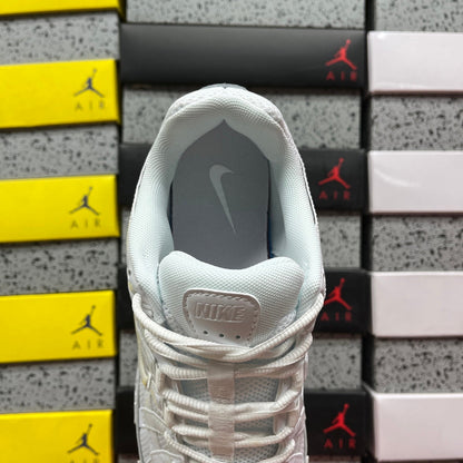 Nike P-6000