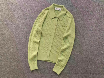 Klassischer Damenpullover