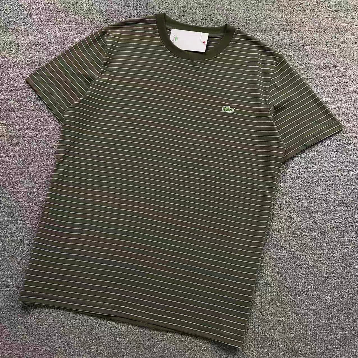 Klassisches T-Shirt