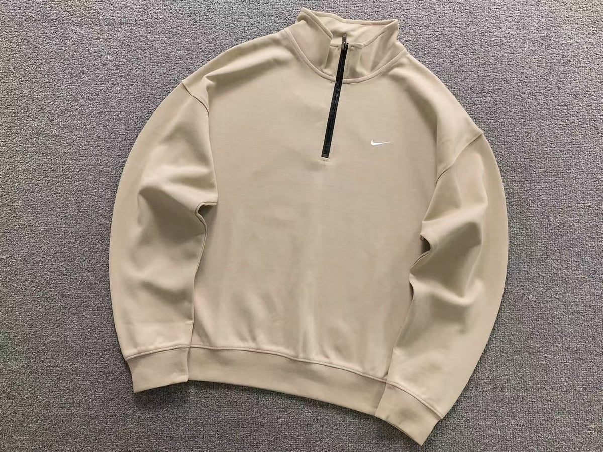 N1K Kapuzenpullover