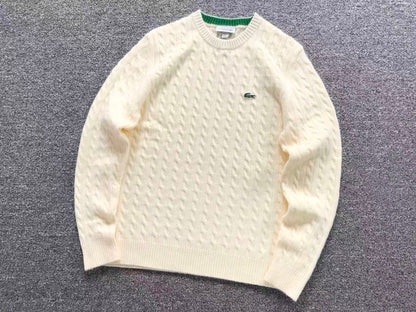 Klassischer Pullover