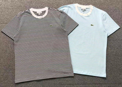 Klassisches T-Shirt