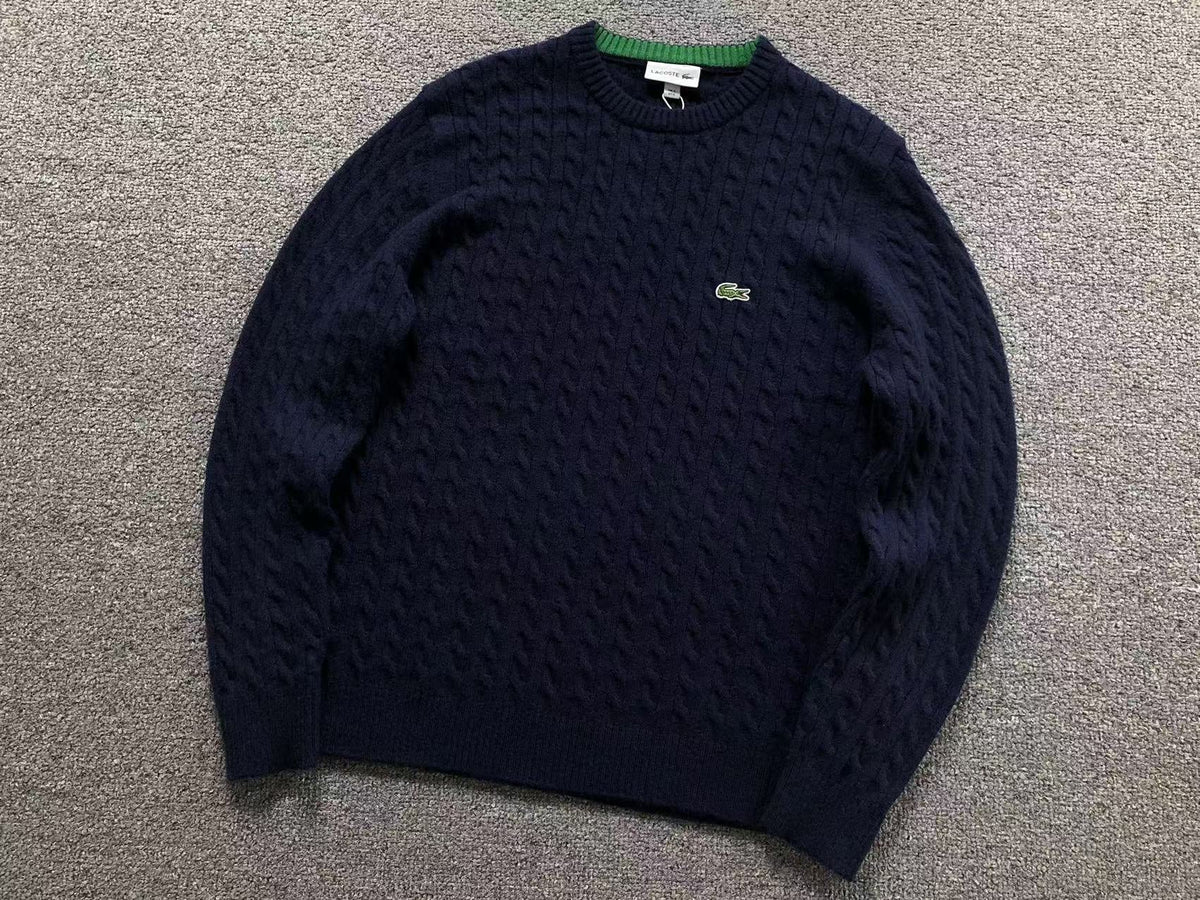 Klassischer Pullover