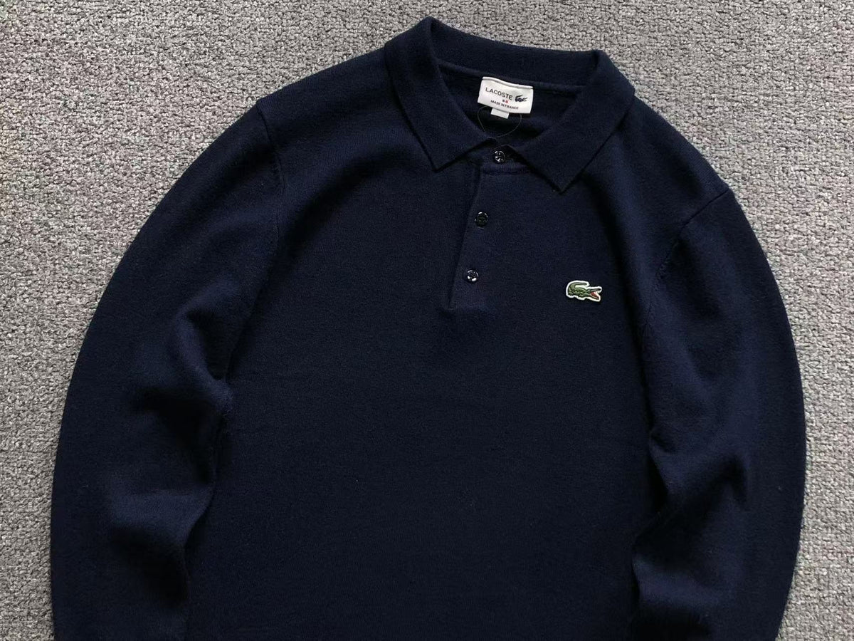 Klassischer Pullover