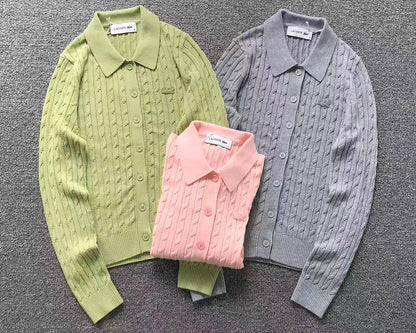 Klassischer Damenpullover