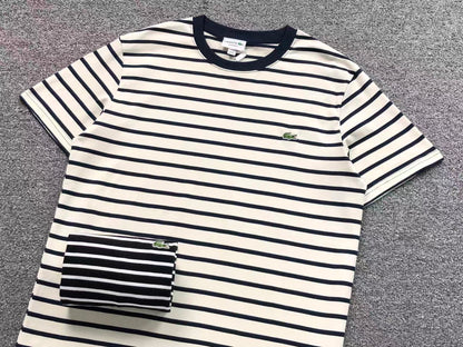 Klassisches T-Shirt