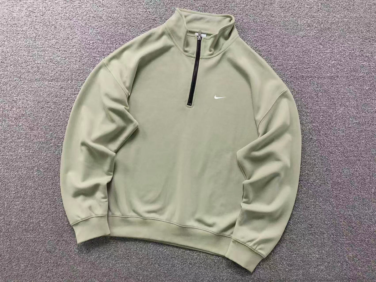 N1K Kapuzenpullover