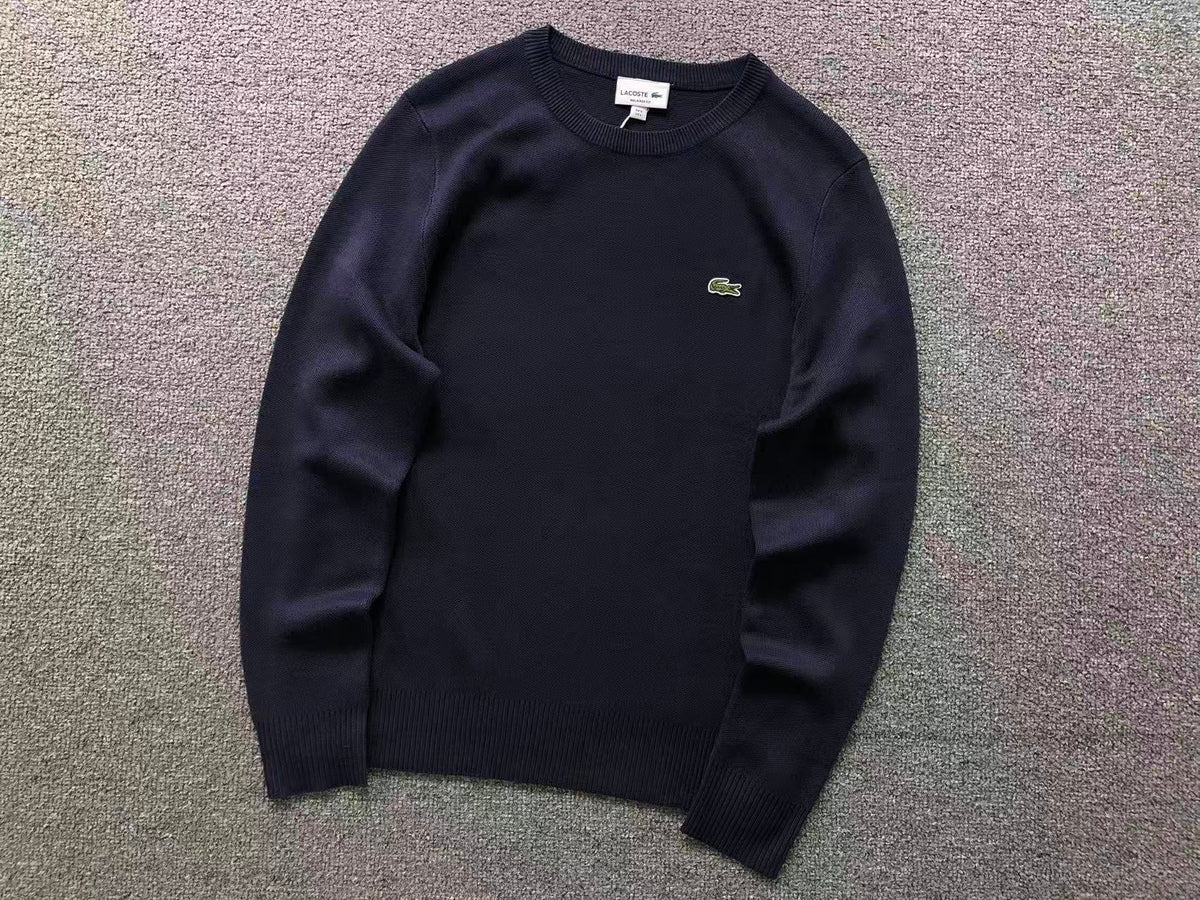 Klassischer Pullover