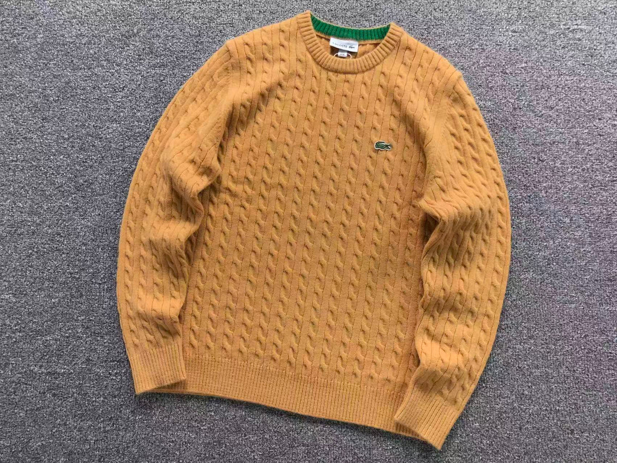 Klassischer Pullover