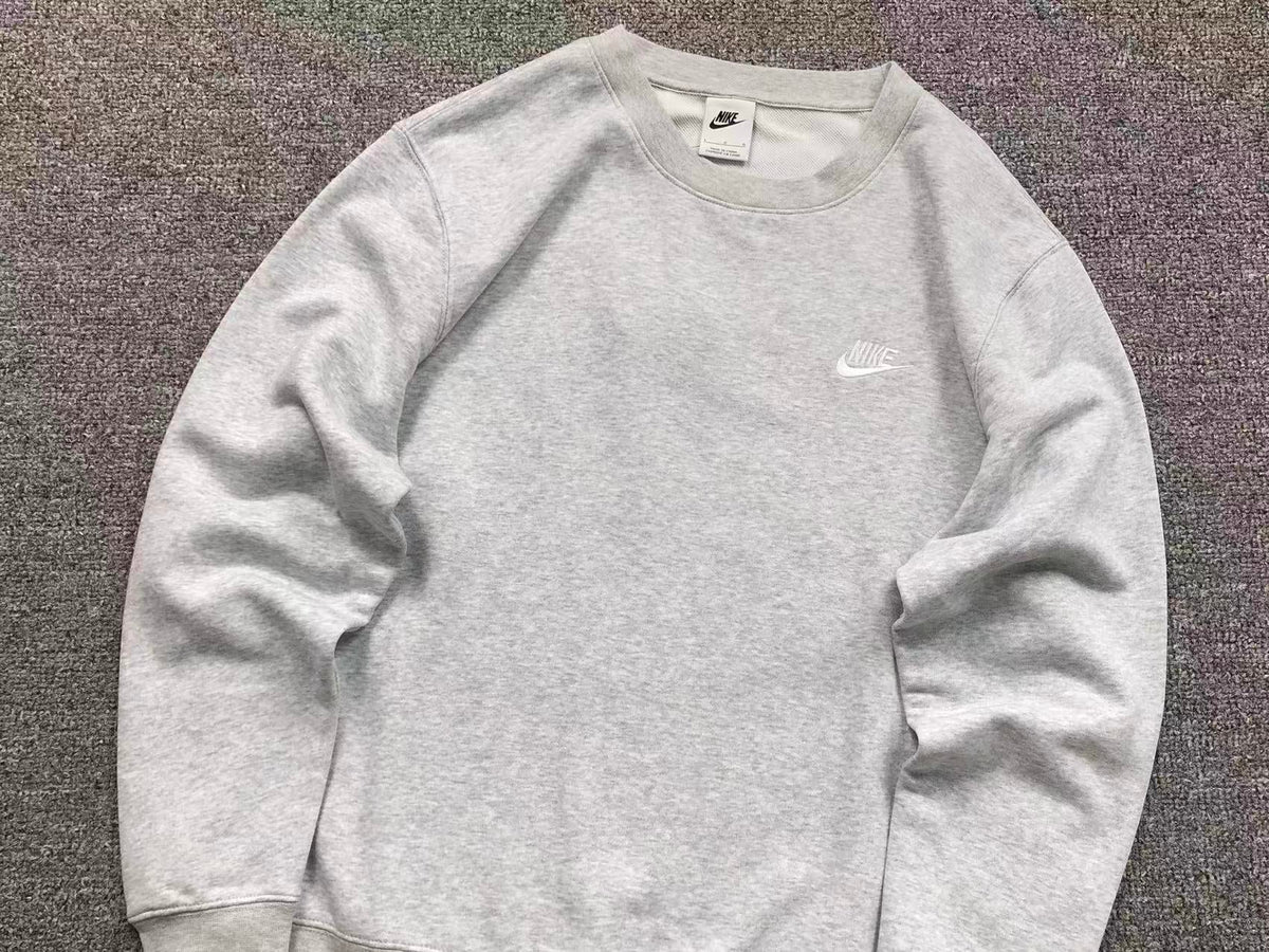 N1K Kapuzenpullover