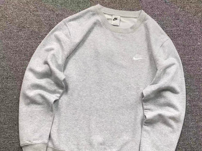 N1K Kapuzenpullover