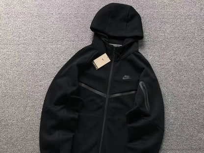 N1K Kapuzenpullover