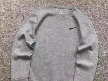 N1K Kapuzenpullover