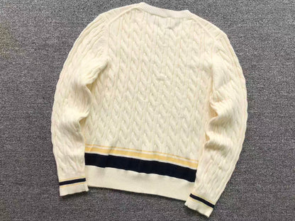 Klassischer Damenpullover