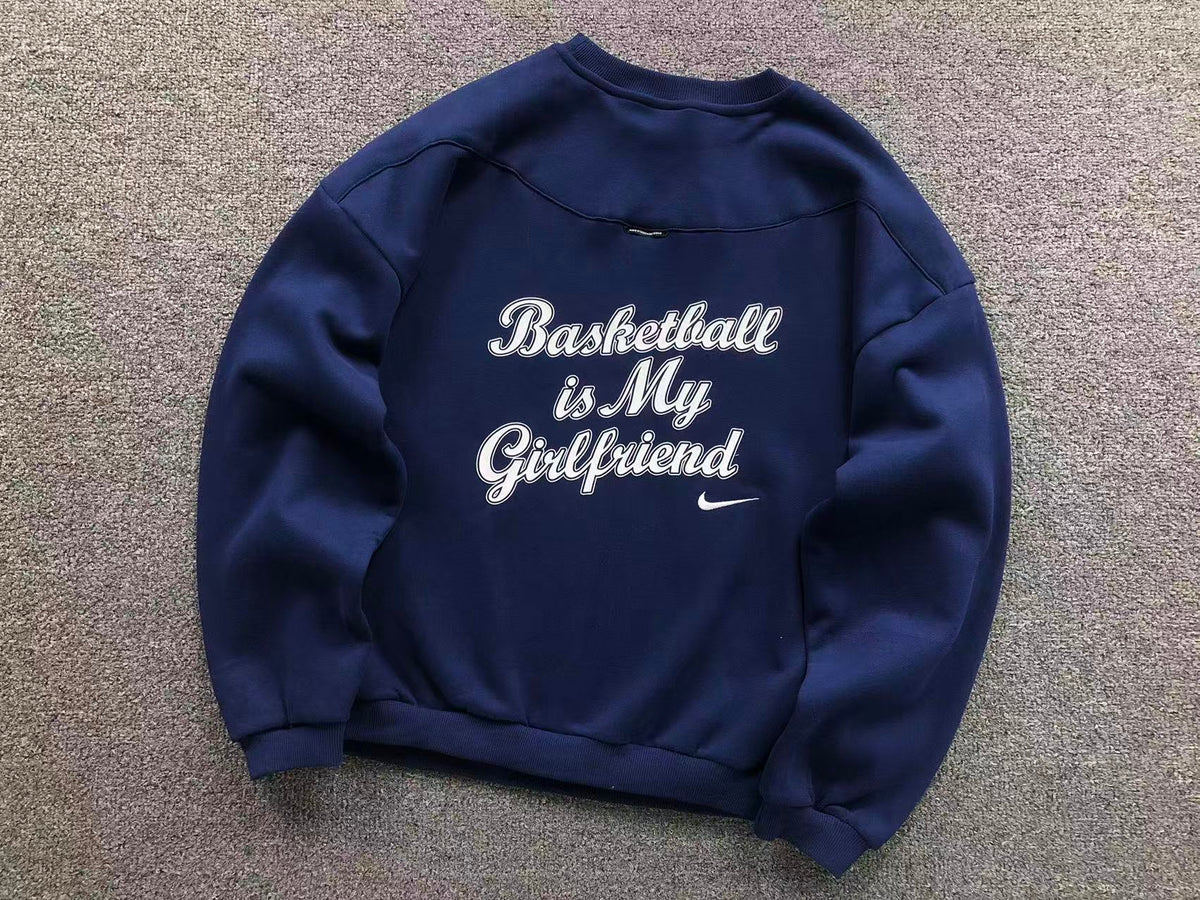 N1K Kapuzenpullover