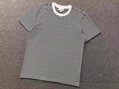 Klassisches T-Shirt