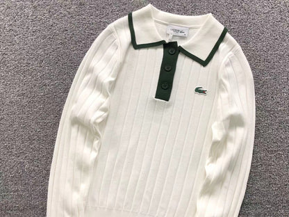 Klassischer Damenpullover