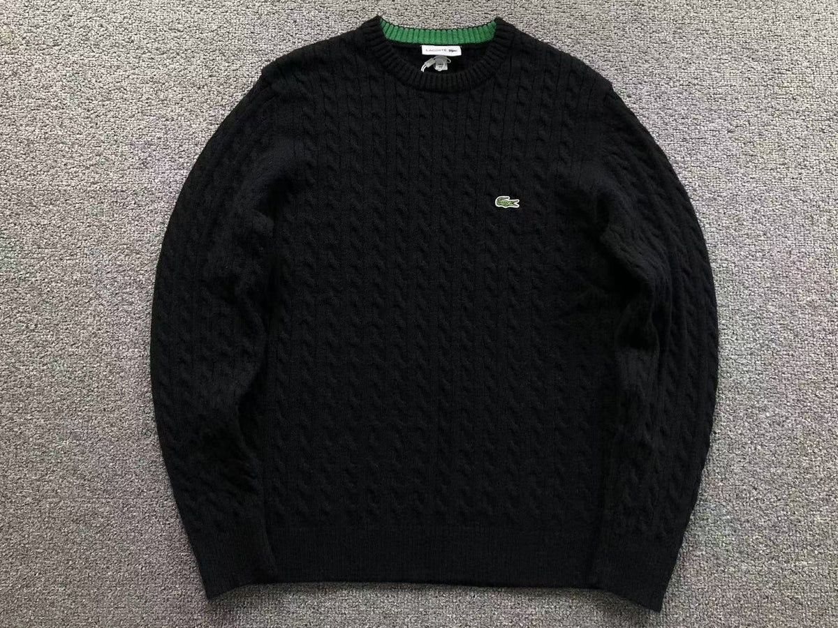 Klassischer Pullover