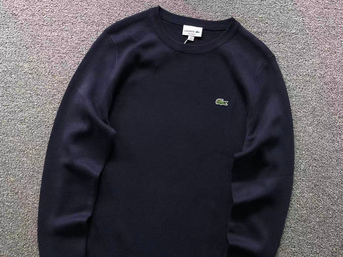 Klassischer Pullover