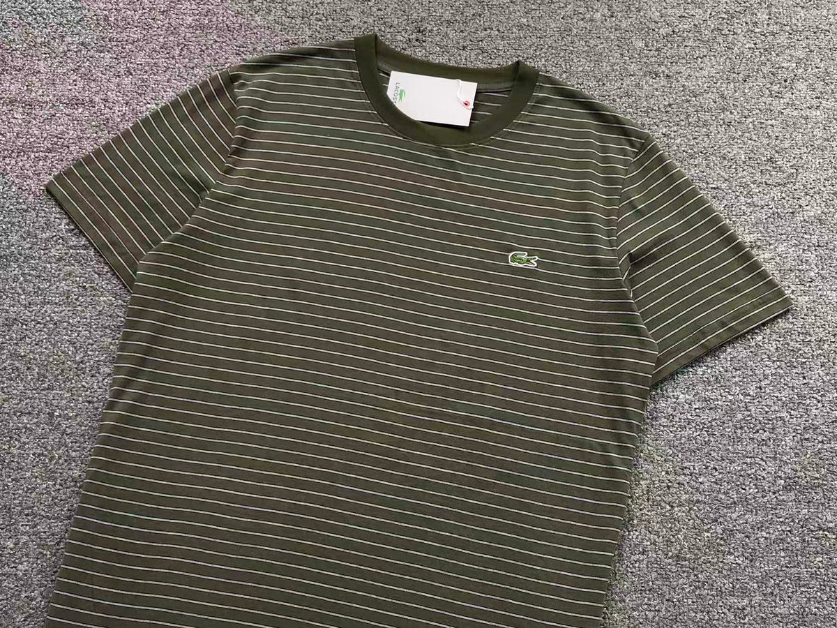 Klassisches T-Shirt