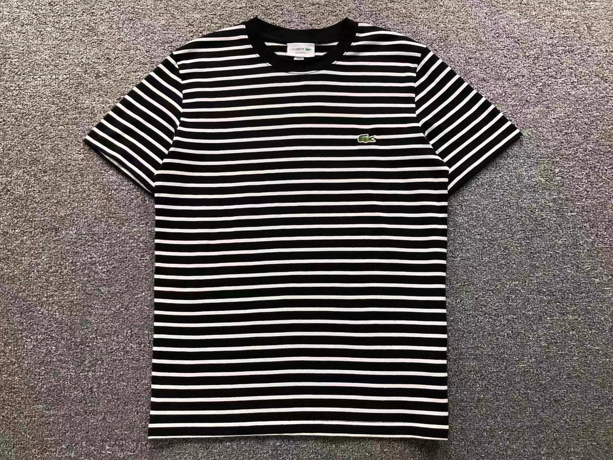 Klassisches T-Shirt
