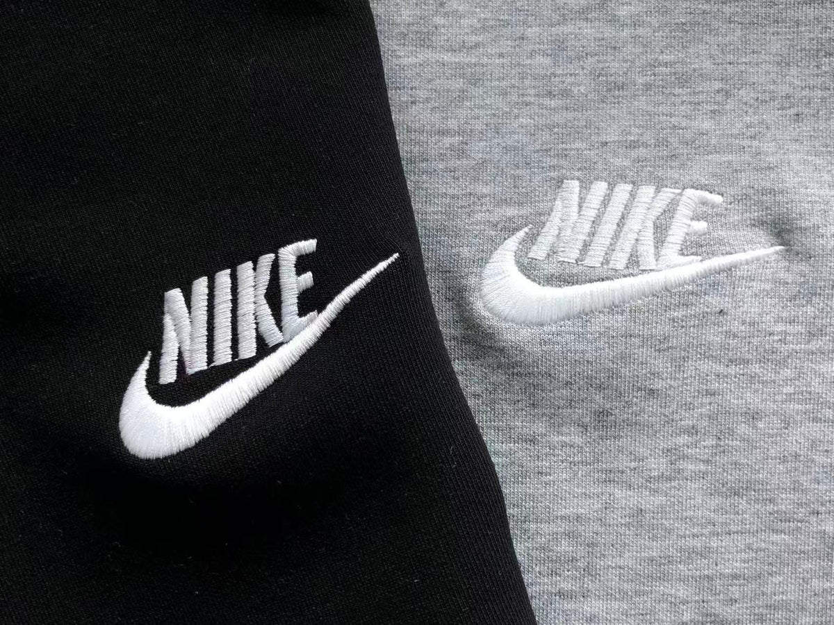 N1K Kapuzenpullover
