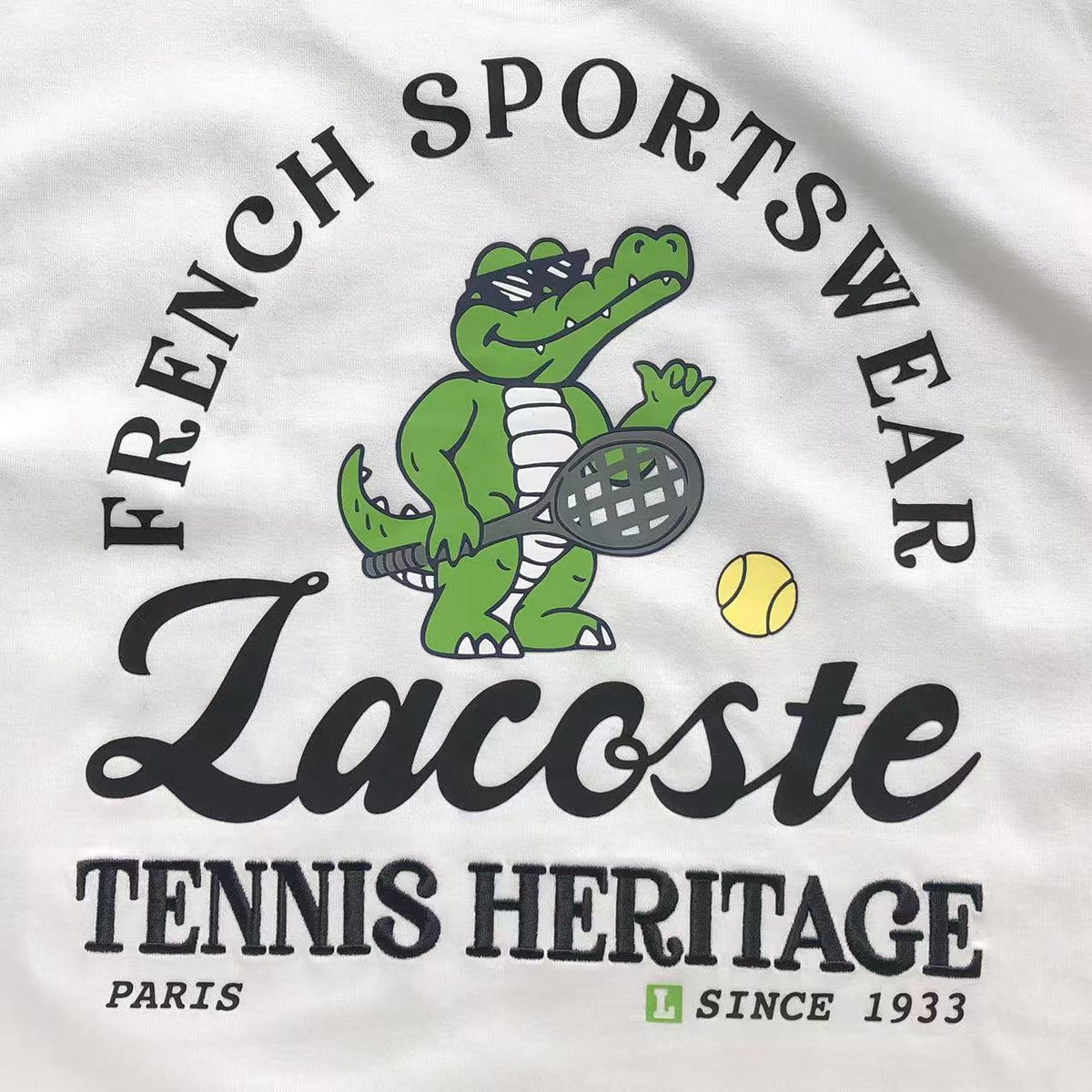 Klassisches T-Shirt