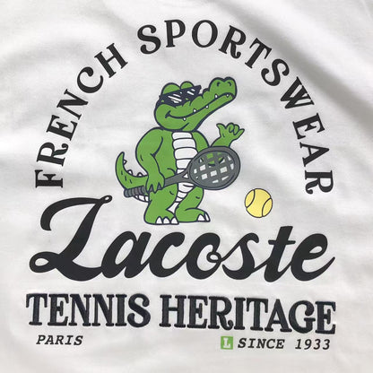 Klassisches T-Shirt