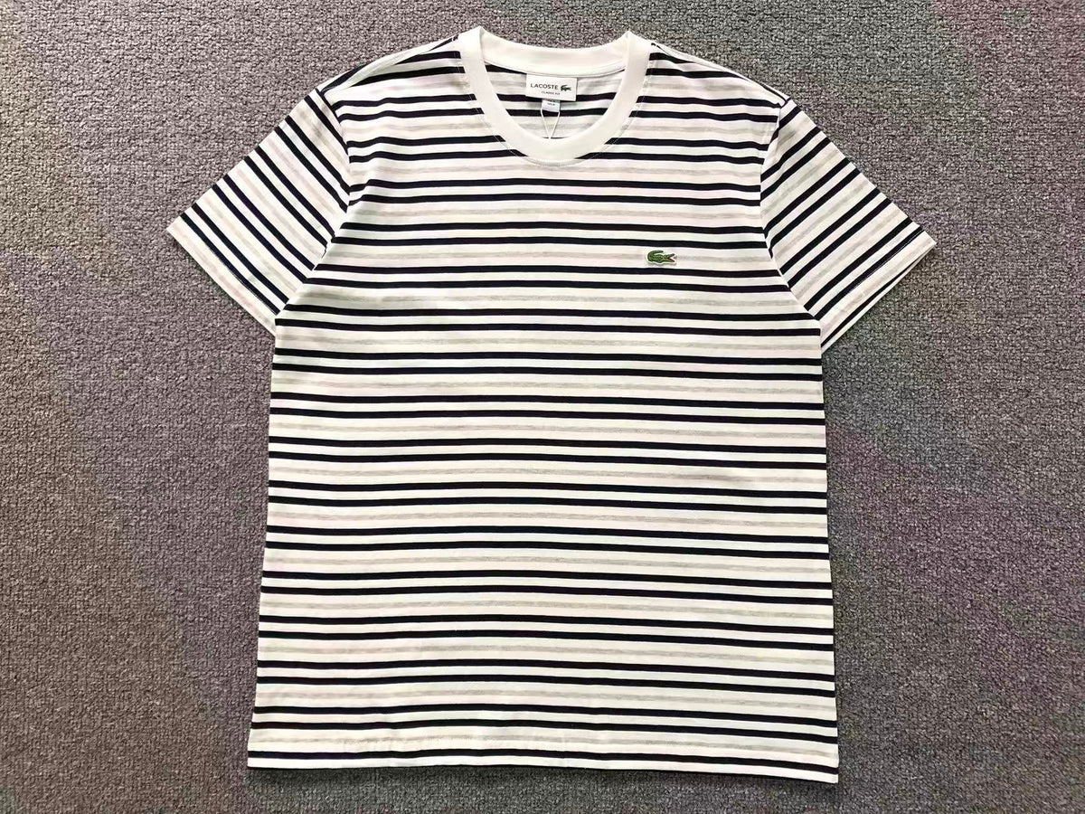 Klassisches T-Shirt