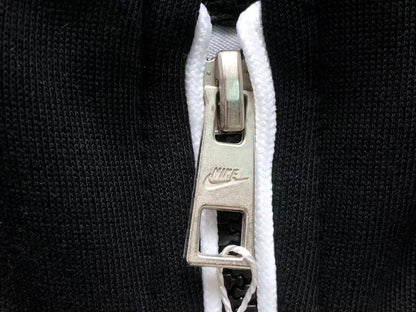 N1K Kapuzenpullover