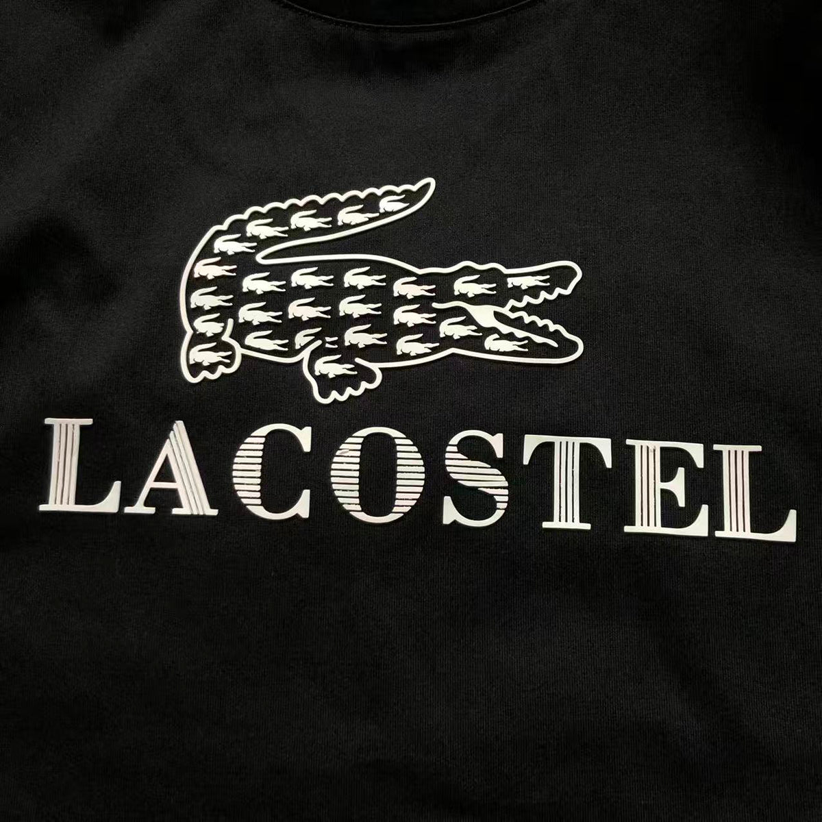 Klassisches T-Shirt