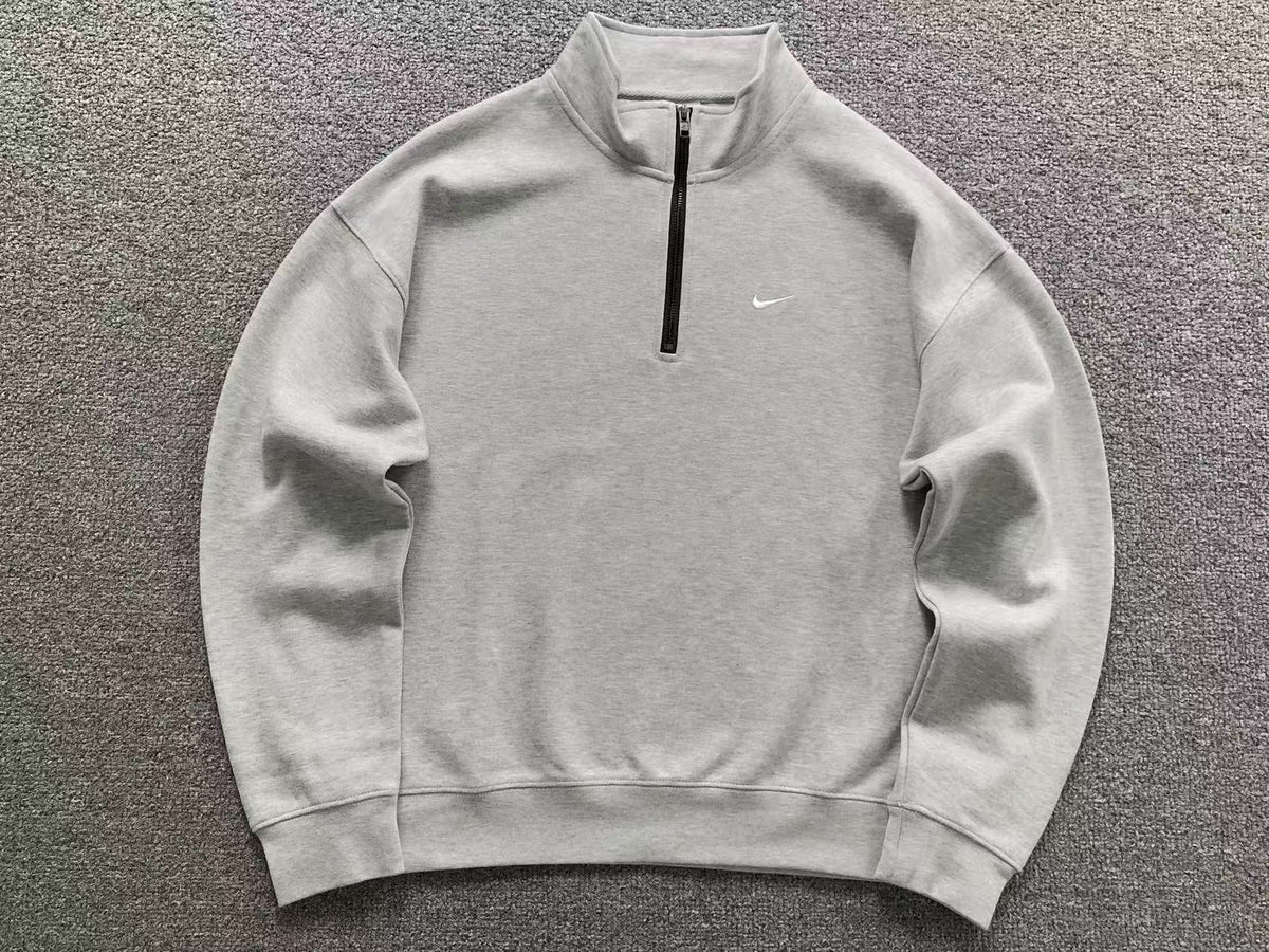 N1K Kapuzenpullover